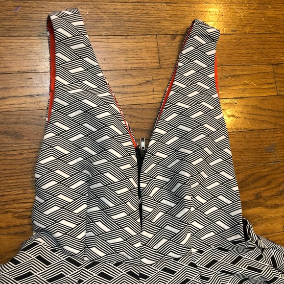 Black and White fit and flare dress Size M - Picture 4 of 7